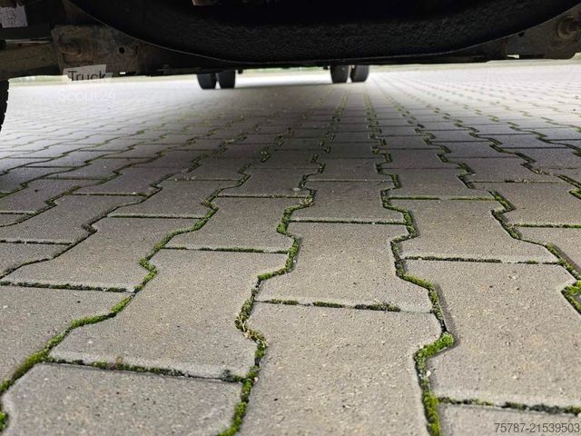 Højt tag varevogn RENAULT Master 4.500 Kg lang & hoch, AHK, 150 PS