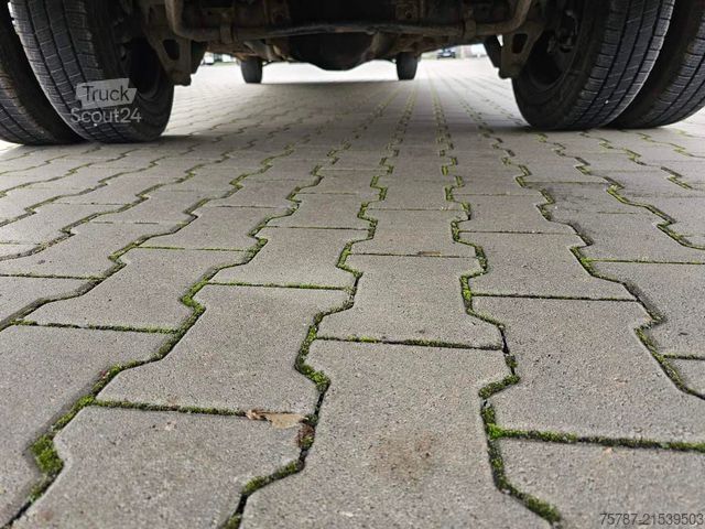 Højt tag varevogn RENAULT Master 4.500 Kg lang & hoch, AHK, 150 PS