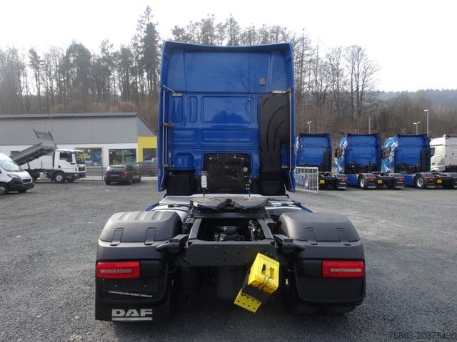 Стандартный седельный тягач DAF 530 XF SSC Kipp.u.Schubbodenhydraulik Standkl TV