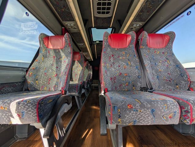 Автобус MERCEDES-BENZ Sprinter 519