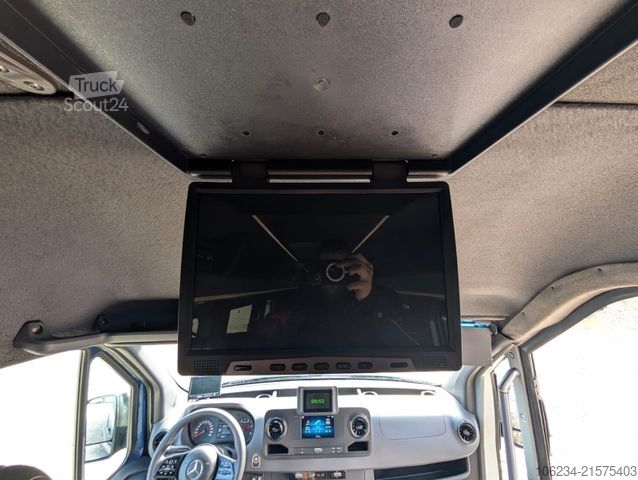 Автобус MERCEDES-BENZ Sprinter 519