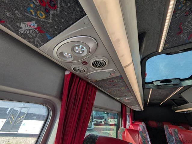 Автобус MERCEDES-BENZ Sprinter 519