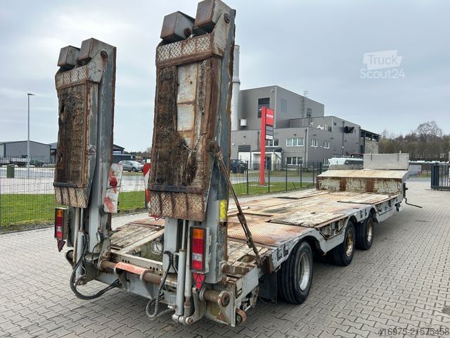 Low loader semitrailer MÖSLEIN STR 3 Schwebheim 3-Achs Satteltieflader Radmulde