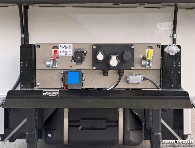 Semi-remorque frigorifique CHEREAU N/A CSD3 THERMO KING A-360 DHOLLANDIA 270 CM HOO
