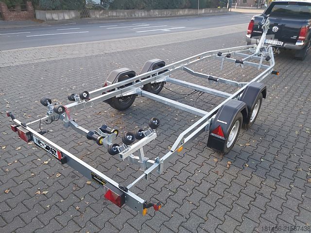 Boat trailer Brenderup 2500kg Premium 242500 TBSR 2500 Superrollen