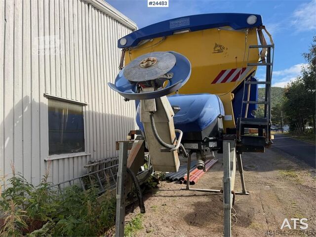 Izkliedētāja vagons  Stratos B90-42 sand spreader – 9 cubic meters