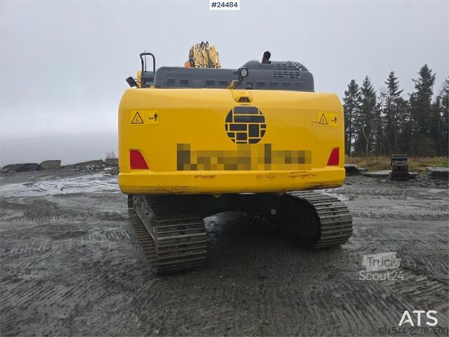 багер на вериги Komatsu PC210LC-11 Excavator with OilQuick quick coupler a