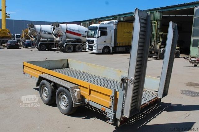 Remolque de plataforma baja  ECKSTEIN PA2 - LOCHBODEN - ALU RAMPEN Nr.: 872