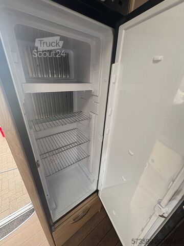 Polointegrovaný obytný automobil Fiat Ducato Carasuite 650 MF Teilintegriert | Voll ausgestattet