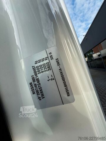 Фургон-бокс NISSAN NT500 56.15 Koffer mit LBW*Ahk*nur 34.800 km *