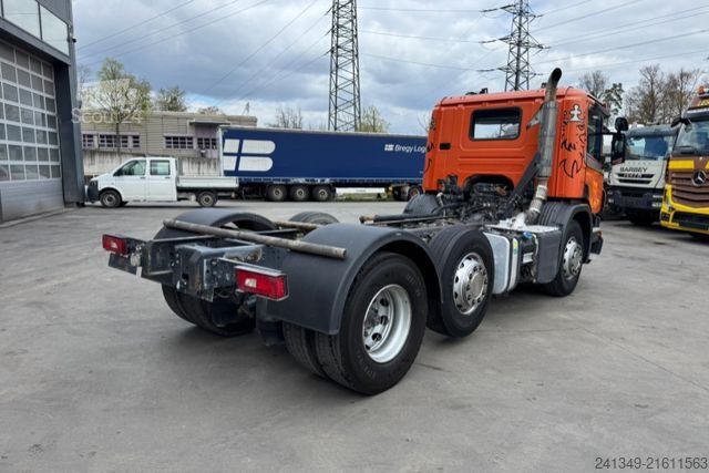 Kamyon şasisi SCANIA P370 6x2