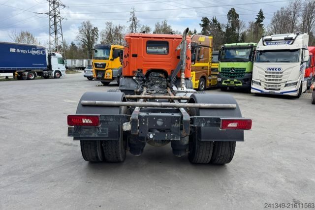 Kamyon şasisi SCANIA P370 6x2