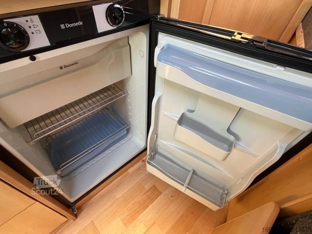 Polintegriran avtodom DETHLEFFS T 5841 - Festbett - Klima -  - AHK -