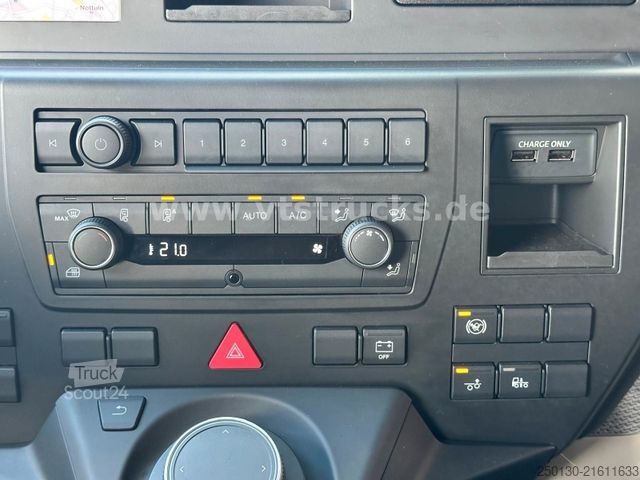 Вантажівка з відкритою платформою MAN TGS 26.470 6x2 HIAB L-HiPro 177K-2 Retarder ADR