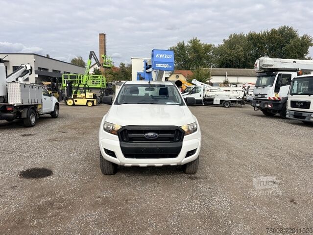 Dobozos furgon Ford Ranger Socage A314 - 4x4, 13,5m, 225kg