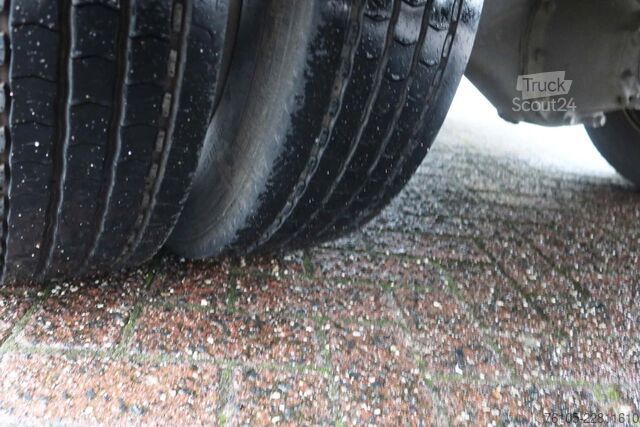 Resväska Mitsubishi Canter 7 C 18 Bak + klep 1000KG Euro 6