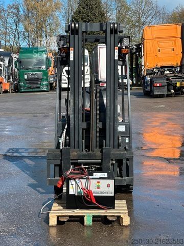 Front loader forklift DOOSAN BR16R-7 Elektro Frontstapler mit Ladegerät