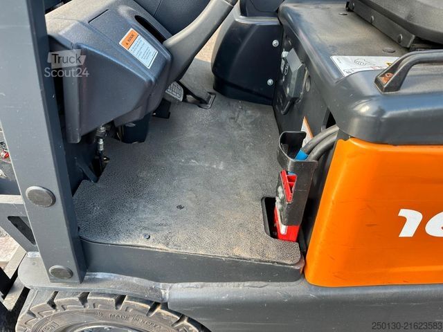 Front loader forklift DOOSAN BR16R-7 Elektro Frontstapler mit Ladegerät