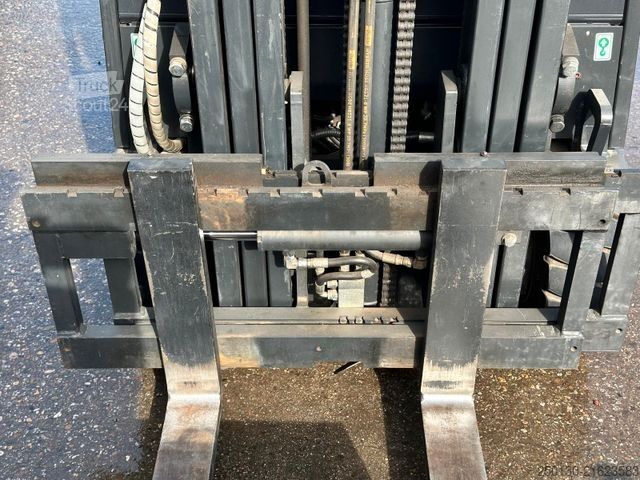 Front loader forklift DOOSAN BR16R-7 Elektro Frontstapler mit Ladegerät