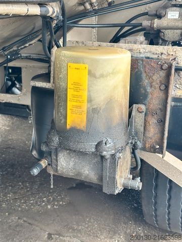 Tankoplegger Esterer Ulrich 5208 Tankauflieger40,3m³ 6 Kammer