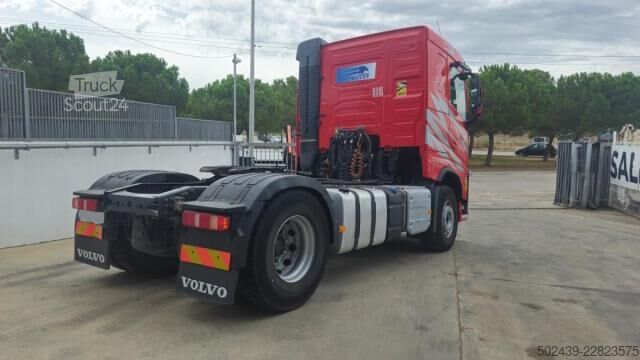 Vakio vetoauto Volvo FH 460