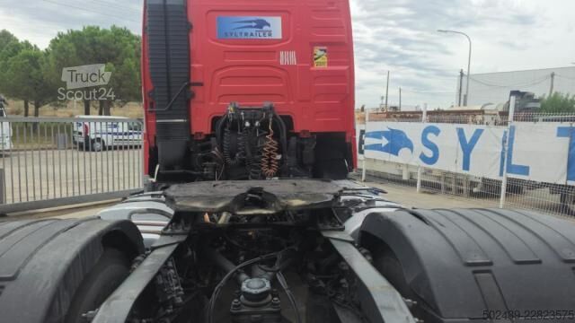 Vakio vetoauto Volvo FH 460