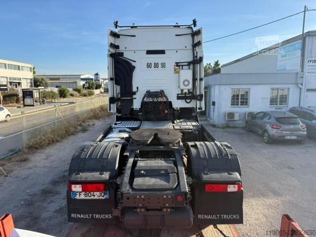 Standardowy ciągnik siodłowy Renault T 480