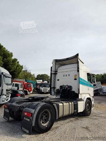 Standardowy ciągnik siodłowy Scania R 450