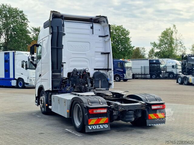 Standard-SZM Volvo FH 13.460 Globetrotter 4x2 - Low deck - Full ai...