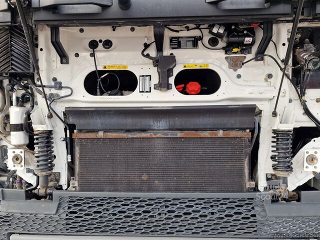 Standard-SZM Volvo FH 13.460 Globetrotter 4x2 - Low deck - Full ai...