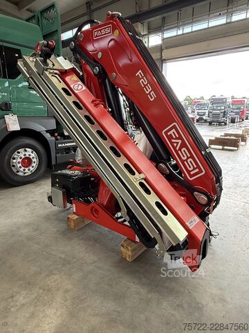 Konzolni žerjav Fassi F135 F235 F255 F545 SOFORT Verfügbar