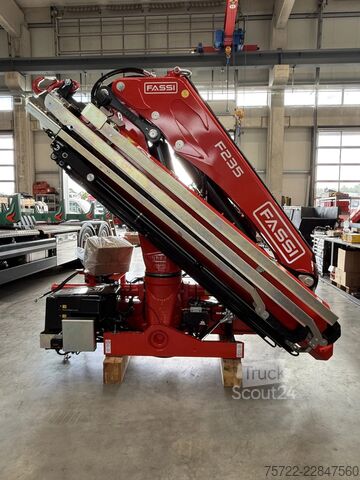 Konzolni žerjav Fassi F135 F235 F255 F545 SOFORT Verfügbar