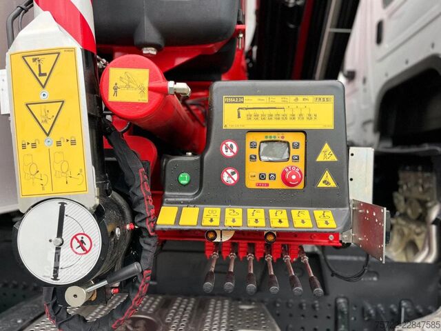 3-sidet tippelad Mercedes-Benz Arocs 3348 6x4 BB Dreiseitenkipper FASSI F195A