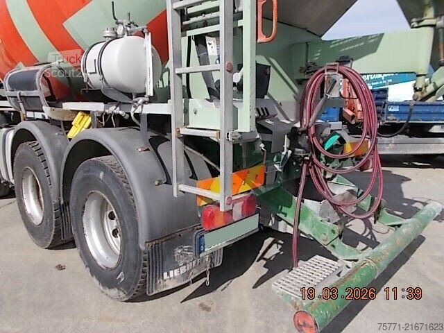 Блендер Mercedes-Benz AROCS 3240 8x4 EURO6 BETONOMIESZARKA LIEBHERR 9 m³