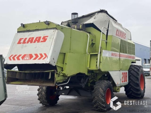 Cosechadora Claas MEGA 208