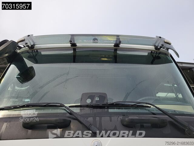 Hazardous materials Mercedes Actros 1843 4X2 ClassicSpace Retarder