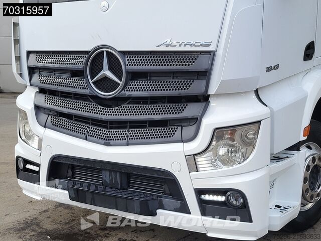 Hazardous materials Mercedes Actros 1843 4X2 ClassicSpace Retarder