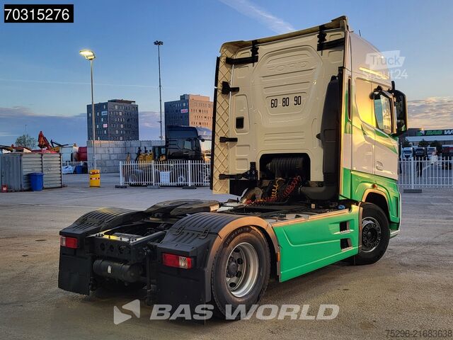 Standard tractor Ford F-Max 500 4X2 Retarder 2xTanks Alcoa's Navi Sta...