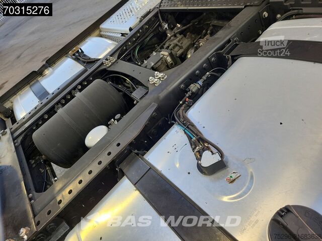 Standard tractor Ford F-Max 500 4X2 Retarder 2xTanks Alcoa's Navi Sta...