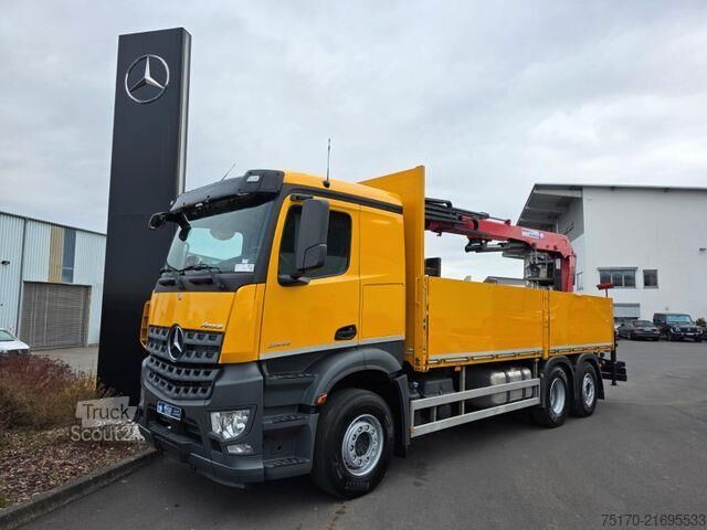 Plattformanhänger Mercedes-Benz Arocs 2545 L 6x2 HMF 2110L Zange Retarder