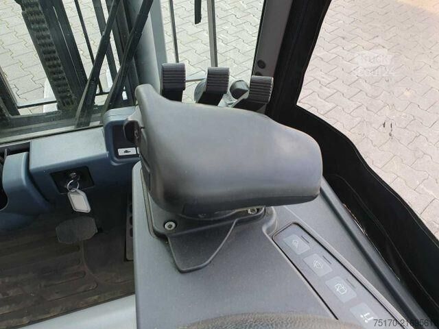 Gaffeltruck Jungheinrich EFG 215 / Triplex 4.25m / SS / nur 1.680h / 2021