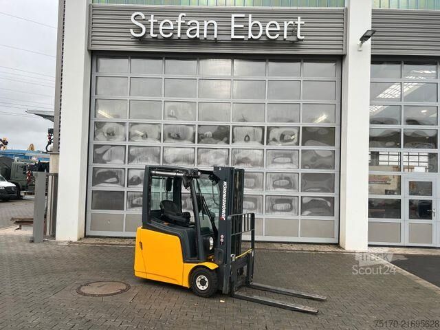 Gaffeltruck Jungheinrich EFG 215 / Triplex: 4.25m! / SS / 1.285h / 2021