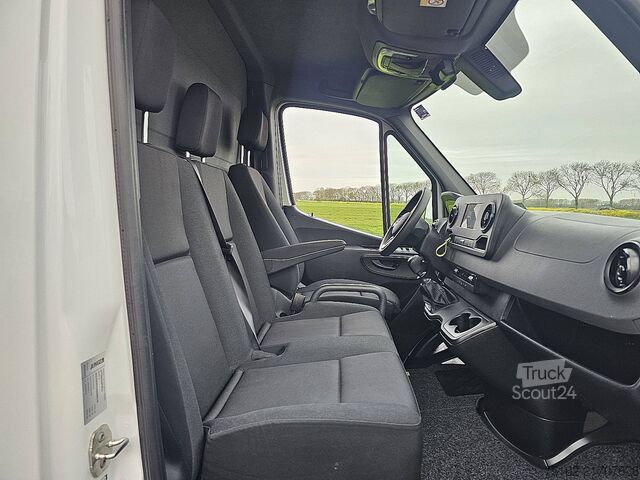 Maleta MERCEDES-BENZ SPRINTER 317 Bakwagen Laadklep!