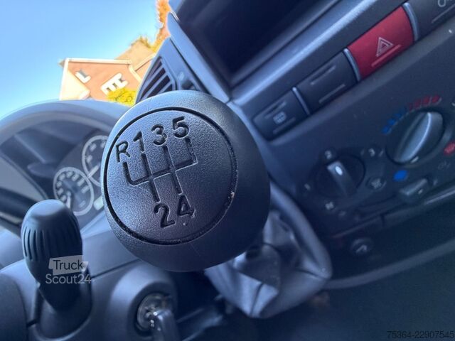 Minibussi Citroën Jumper 2.8 Hdi lang L2H1 55.577 km Ahk Euro 3