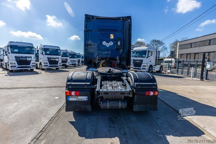 Standard-SZM MERCEDES ACTROS 1846 LS+ADR