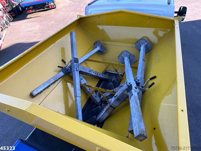 Schneeräumer Iveco Daily 70C17 Nido zoutstrooier