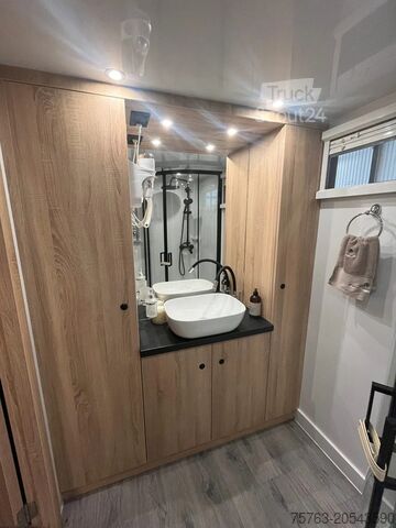 Scania S590 V8 6x2 obytný vůz / karavan - Nový 2025 - Garáž - Výsuvná část - Scania S590 V8 6x2 Camper / Motorhome - New 2025 - Gar...