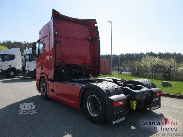 Standard tractor unit Scania R 460 A4x2NA