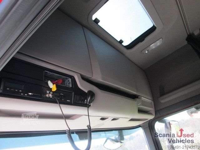 Standard tractor unit Scania R 460 A4x2NA
