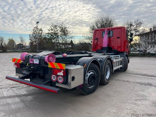 Kamion s kipom s pomičnim kontejnerom SCANIA SCANIA G440 SCARRABILE 6X2